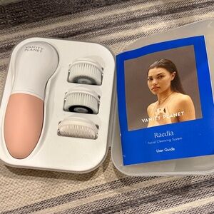 Vanity Planet Raedia Facial Cleansing System - Pink